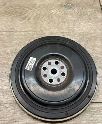 Volvo V70 Crankshaft pulley P31401194 S160317 001338