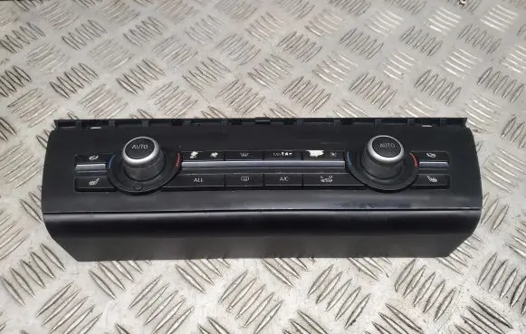 BMW 5 F10 F11 Climate control unit 9306156