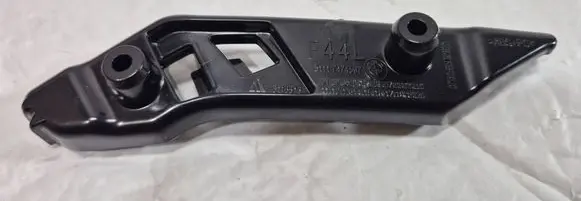 BMW 2 F44 Fender mounting bracket 7474597