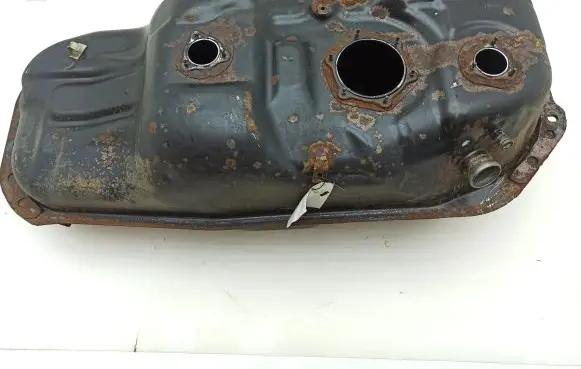 Mitsubishi Pajero Fuel tank 