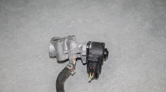 Toyota Aygo AB40 EGR valve 13BNO 5C23