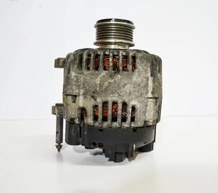 Volkswagen Golf V Generator/alternator 06F903023C