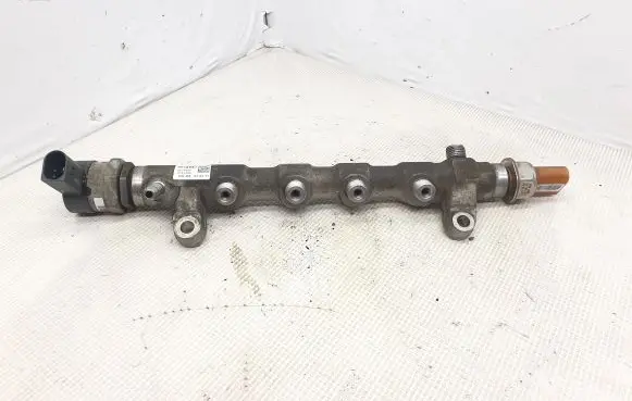 Volkswagen PASSAT B7 Fuel main line pipe 03L089N 03L906051