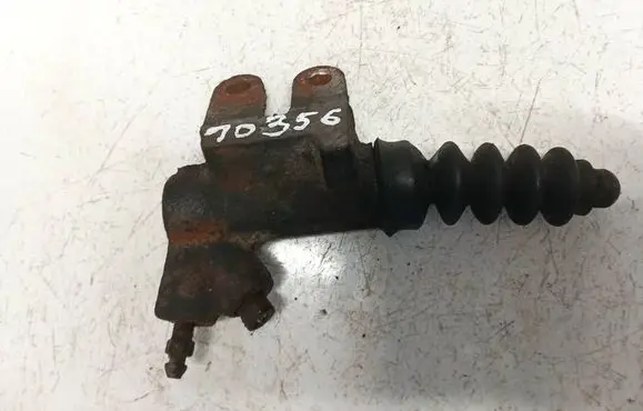 Mazda 626 Clutch master cylinder 