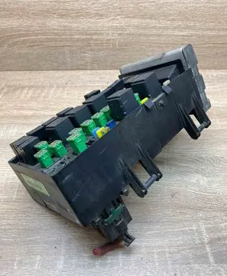 Chrysler Voyager Fuse module 05144579AC 05144509AC