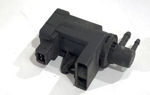 Opel Antara Fuel pressure regulator 25183170