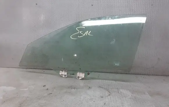 Honda Accord Front door window glass four-door
