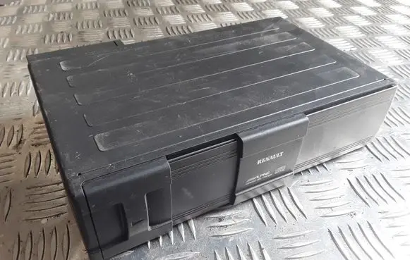 Renault Scenic II - Grand scenic II CD/DVD changer 8200002589