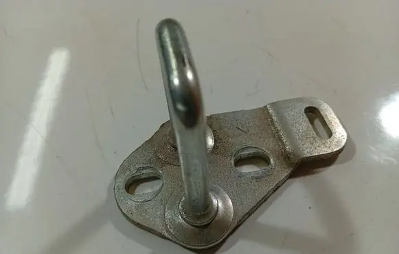 Mercedes-Benz A W169 Rear door lock loop/hook striker 