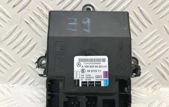 Mercedes-Benz A W169 Door control unit/module A1698204426