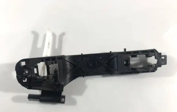 Rear door exterior handle/bracket