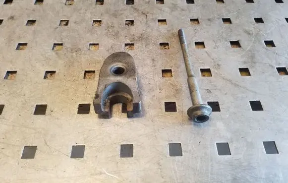 Fuel Injector clamp holder