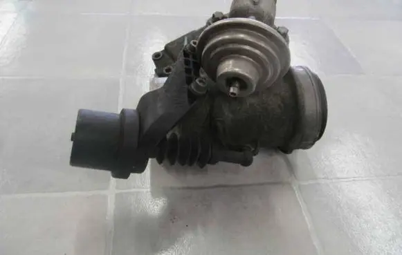 Mercedes-Benz C W202 Throttle valve 6040980517 6101
