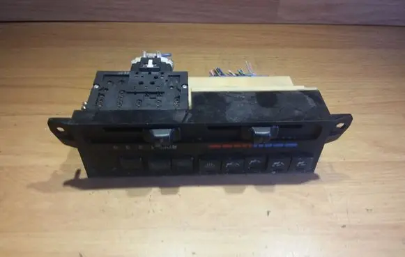 Mazda 626 Climate control unit GA5R