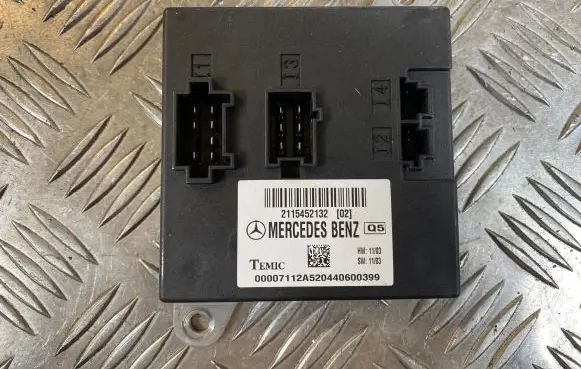 Mercedes-Benz E W211 Comfort/convenience module 2115452132