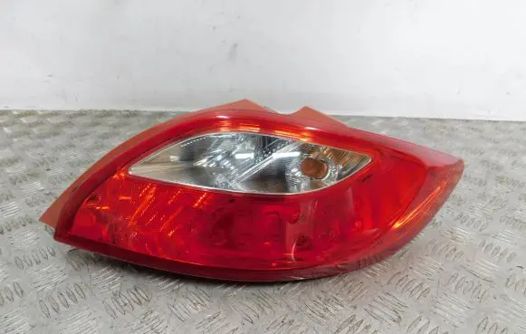 Mazda 2 Rear/tail lights
