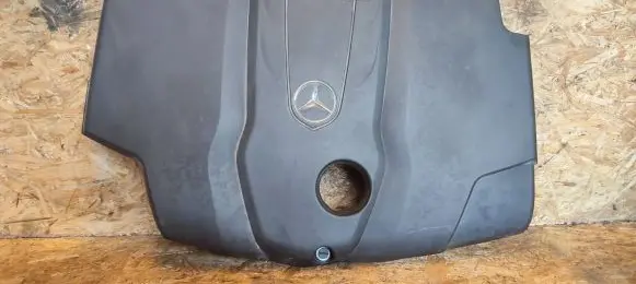 Mercedes-Benz C W205 Engine cover (trim) A6510108512 BBP214301