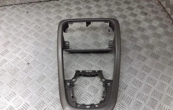Fiat Croma Radio/GPS head unit trim 735373402