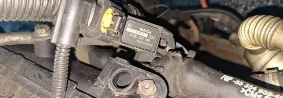 Opel Tigra B Air pressure sensor 0281002510