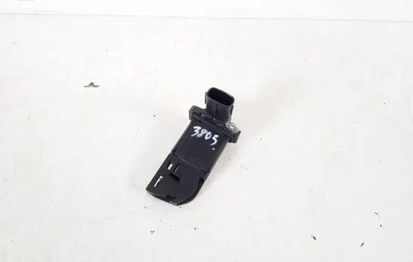 Toyota Avensis T270 Mass air flow meter 22204-26010