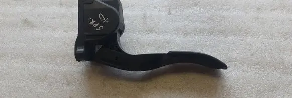 Mercedes-Benz Sprinter W906 Accelerator throttle pedal A9063000404 0280755023