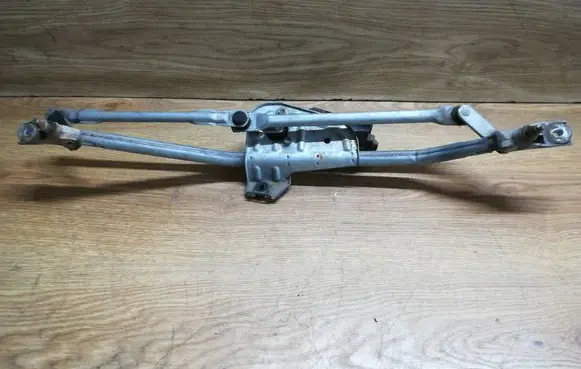 Front wiper linkage and motor