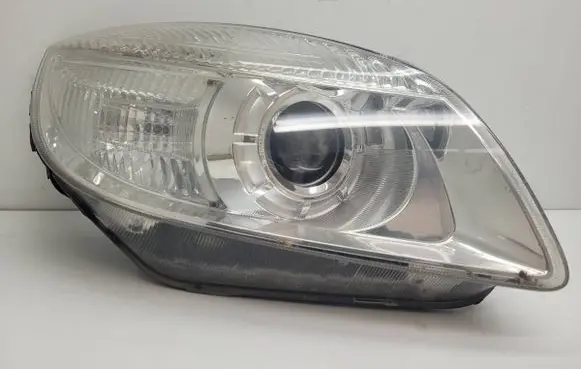 Skoda Fabia Mk2 (5J) Headlight/headlamp AUTOFROSTEUROPA