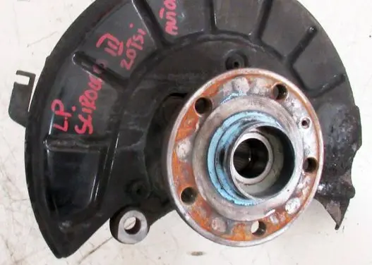 Volkswagen Scirocco Front wheel hub spindle knuckle