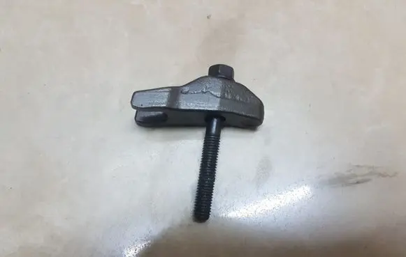 KIA Ceed Fuel Injector clamp holder