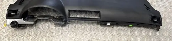 Audi A4 S4 B7 8E 8H Dashboard 
