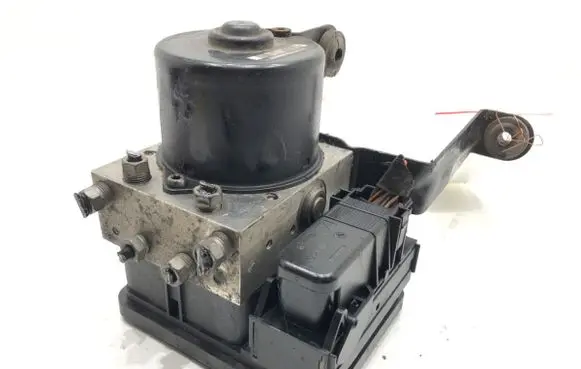 Volvo V50 ABS Pump 30742654