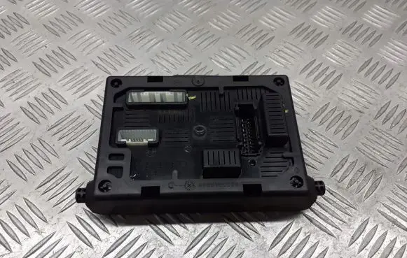 Renault Modus Fuse box set 8200652284