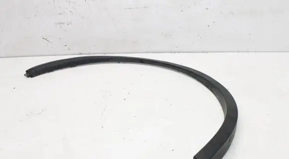 Tesla Model Y Fender trim (molding) 168386200A