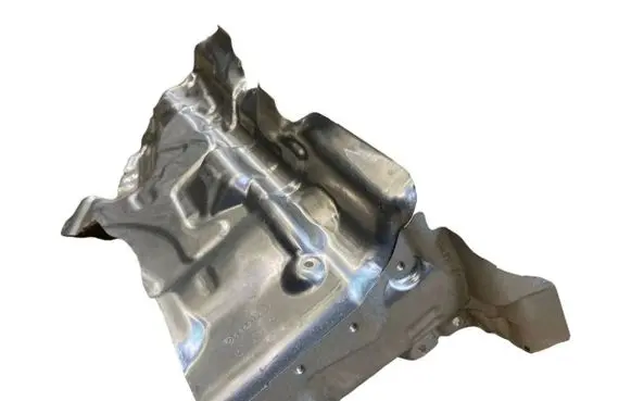 Mini One - Cooper F56 F55 Heat shield in engine bay 6882183