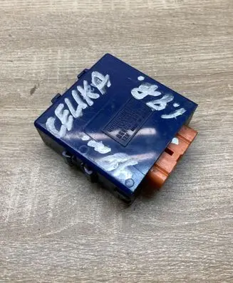 Toyota Celica T200 Door control unit/module 8598020370
