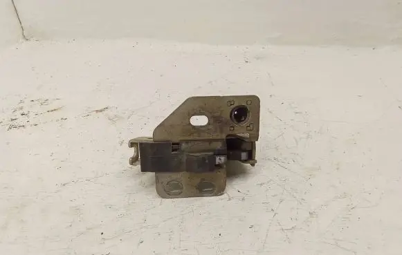Mercedes-Benz Sprinter W906 Loading door lock A9067401135 A070016