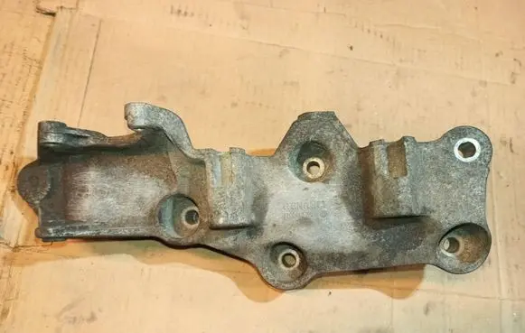 Renault Trafic II (X83) Generator/alternator bracket 8200462166