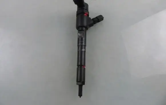 Opel Combo C Fuel injector 0445110183