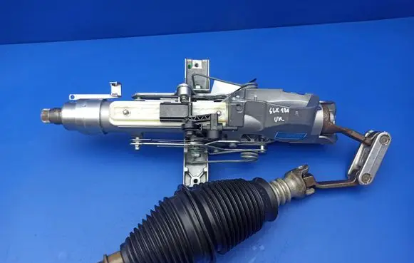 Steering wheel axle set