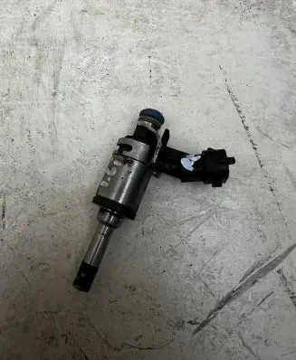 KIA Sportage Fuel injector 0261500100 353102B110