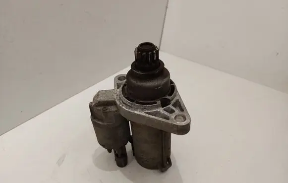 Volkswagen PASSAT CC Starter motor 0AM911023K