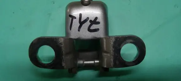 Peugeot 308 Tailgate/trunk/boot hinge 573420
