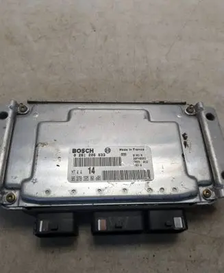 Citroen Xsara Picasso Engine control unit/module 0261206633 9637839580