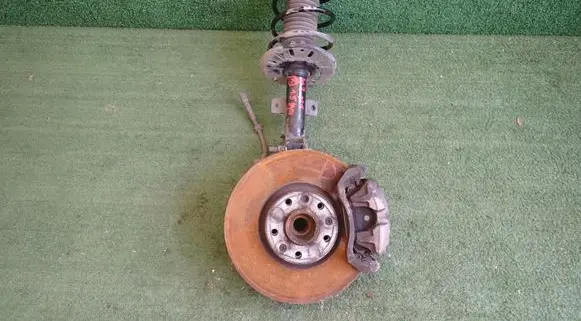 Citroen DS7 Crossback Front wheel hub spindle knuckle 