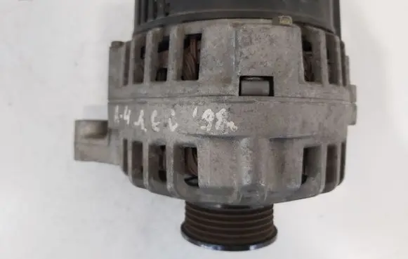 Audi A4 S4 B5 8D Generator/alternator 06B903016C