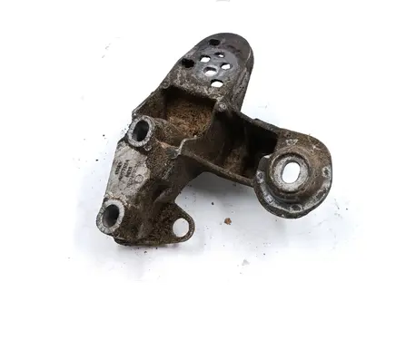 Audi A6 S6 C5 4B Engine mounting bracket 8E0199351