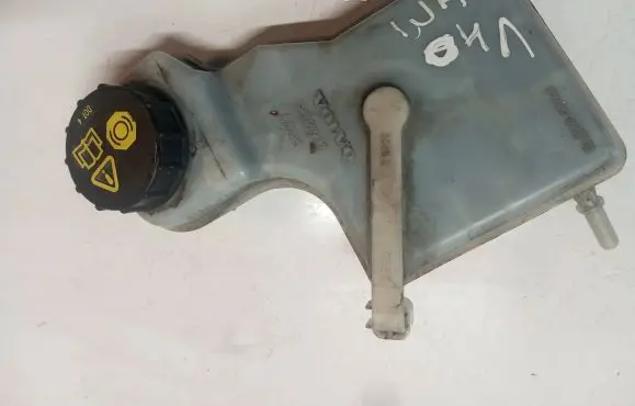 Volvo V40 Brake fluid reservoir 31362932 A426K