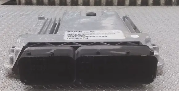 Mitsubishi Grandis Engine control unit/module 0281012535