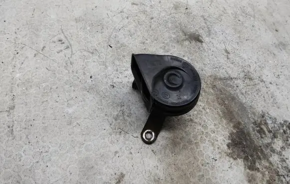 Chevrolet Captiva Horn signal