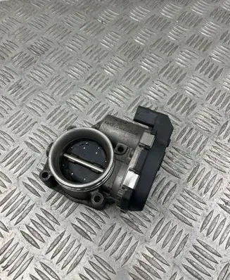 BMW 1 E81 E87 Throttle valve 7561067 A2C53145951